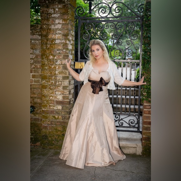 Ballgown size 14 - Picture 3 of 12